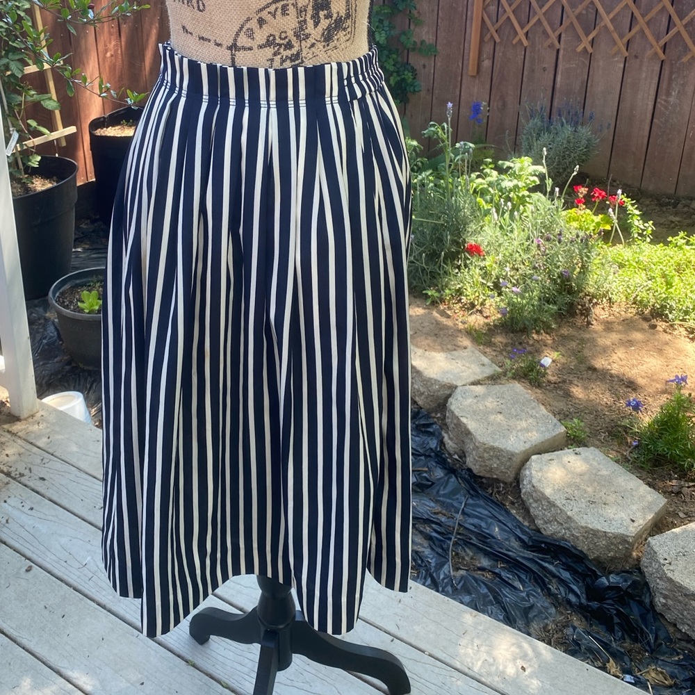 J.Crew like new striped skirt